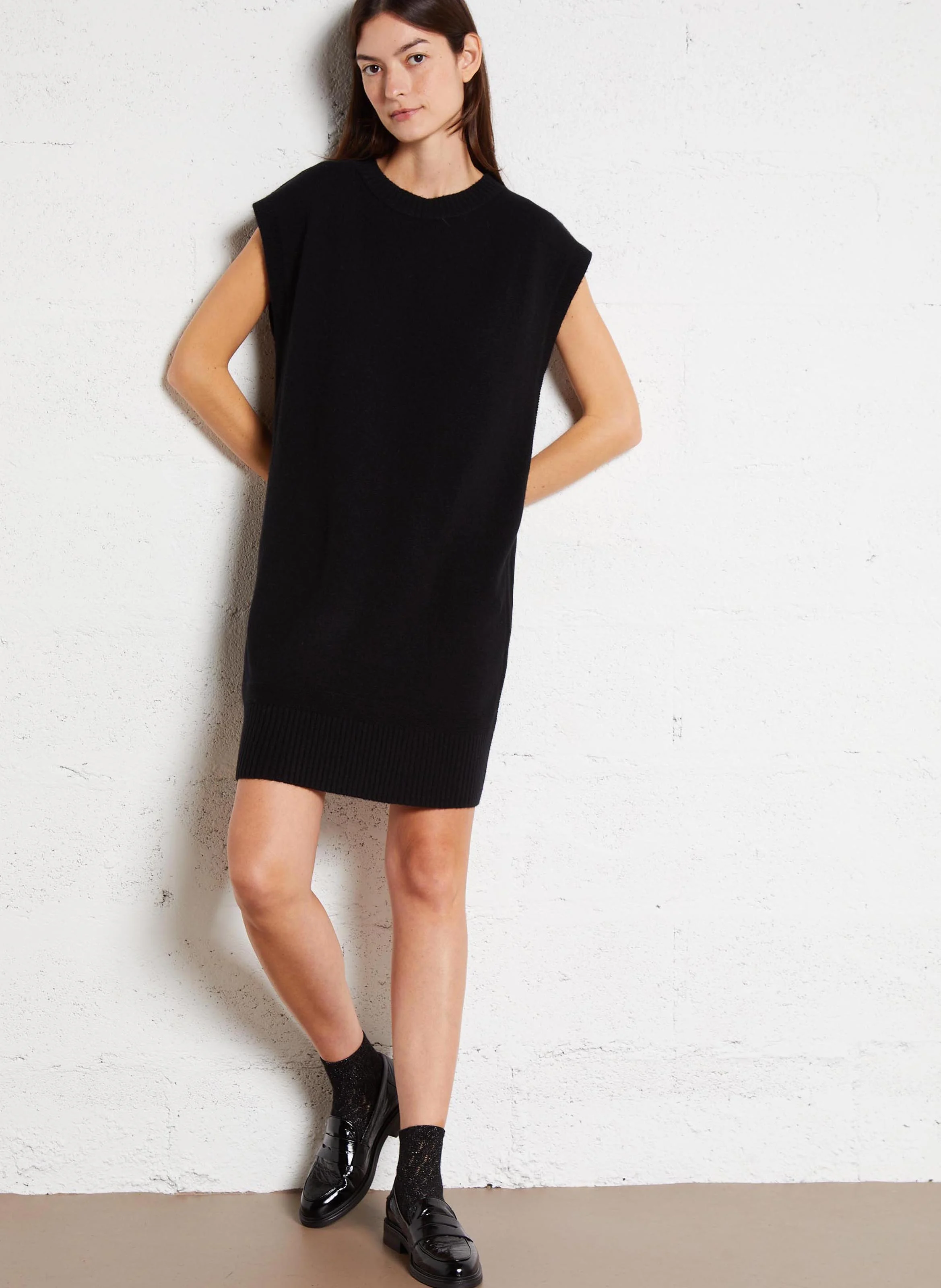 MARION - Robe midi col rond en laine | Noir