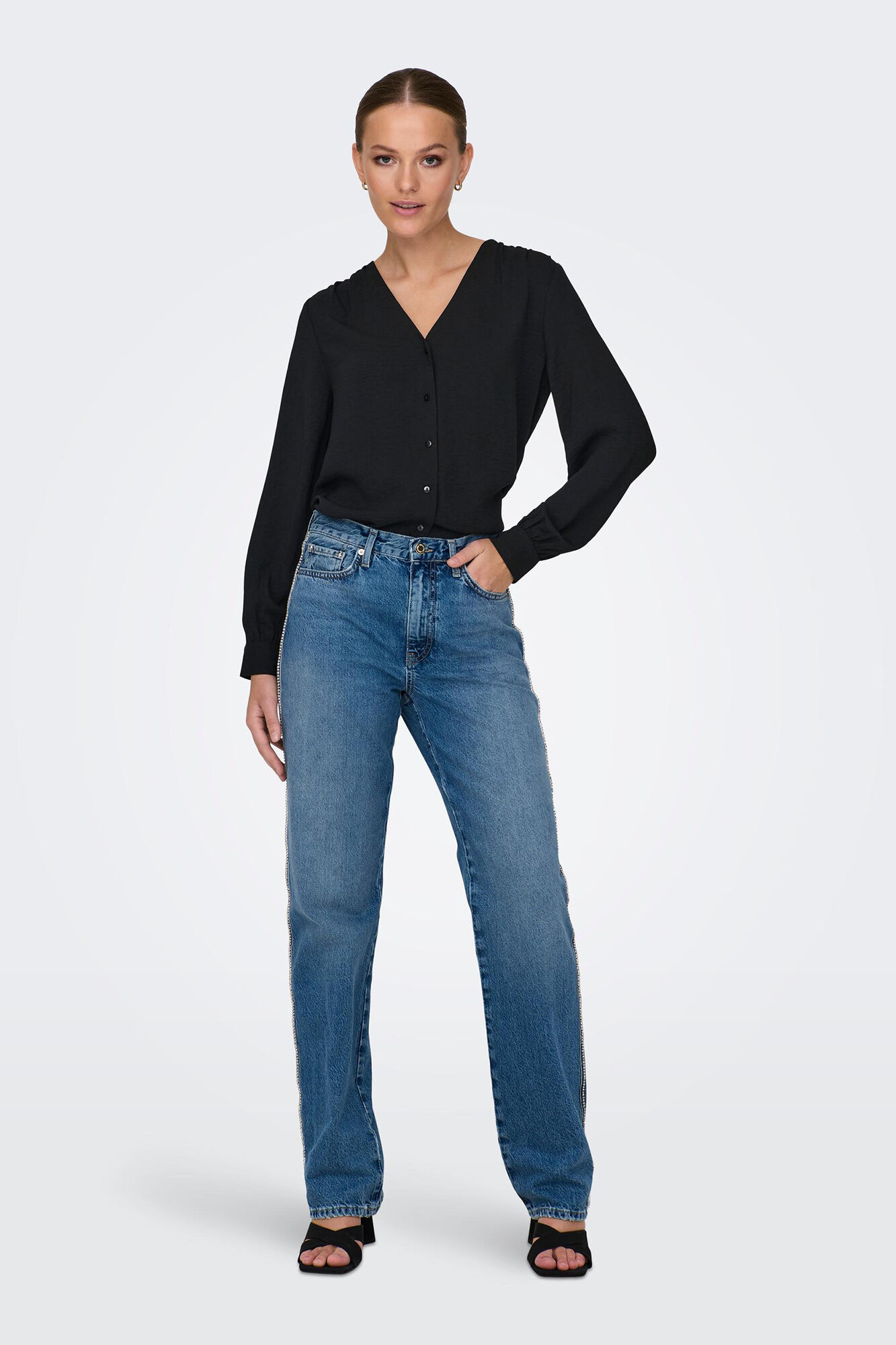 blusa com decote em V