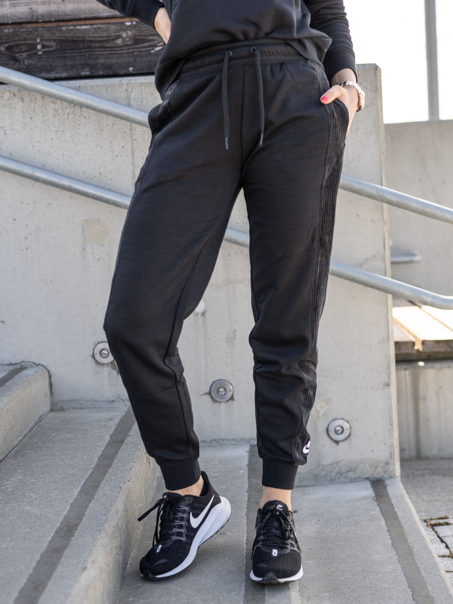 Sportswear Heritage Pants