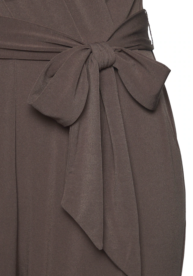 LASCANA Overall mit Bindegürtel,  aus knitterfreier Ware, eleganter Jumpsuit in Wickeloptik, bügelfrei