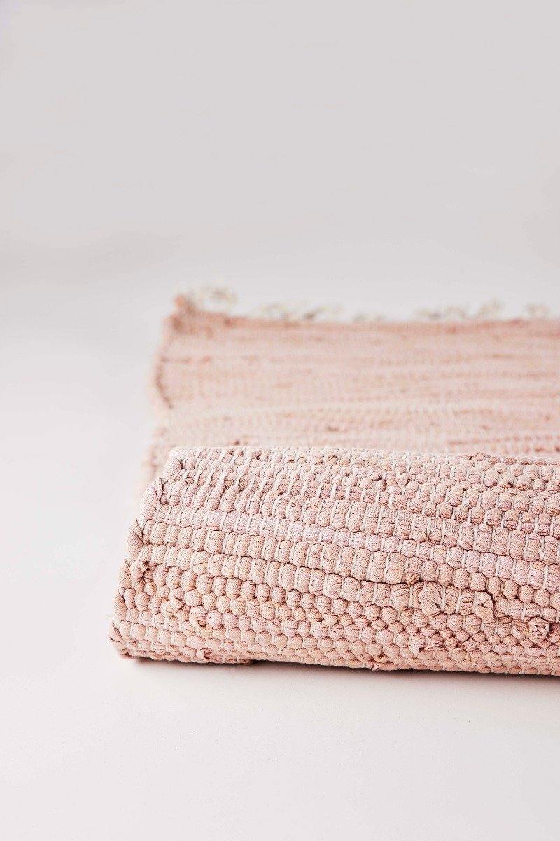 Bahne Interior  Gulvtæppe i bomuld, Misty Rose - 60x90 cm.