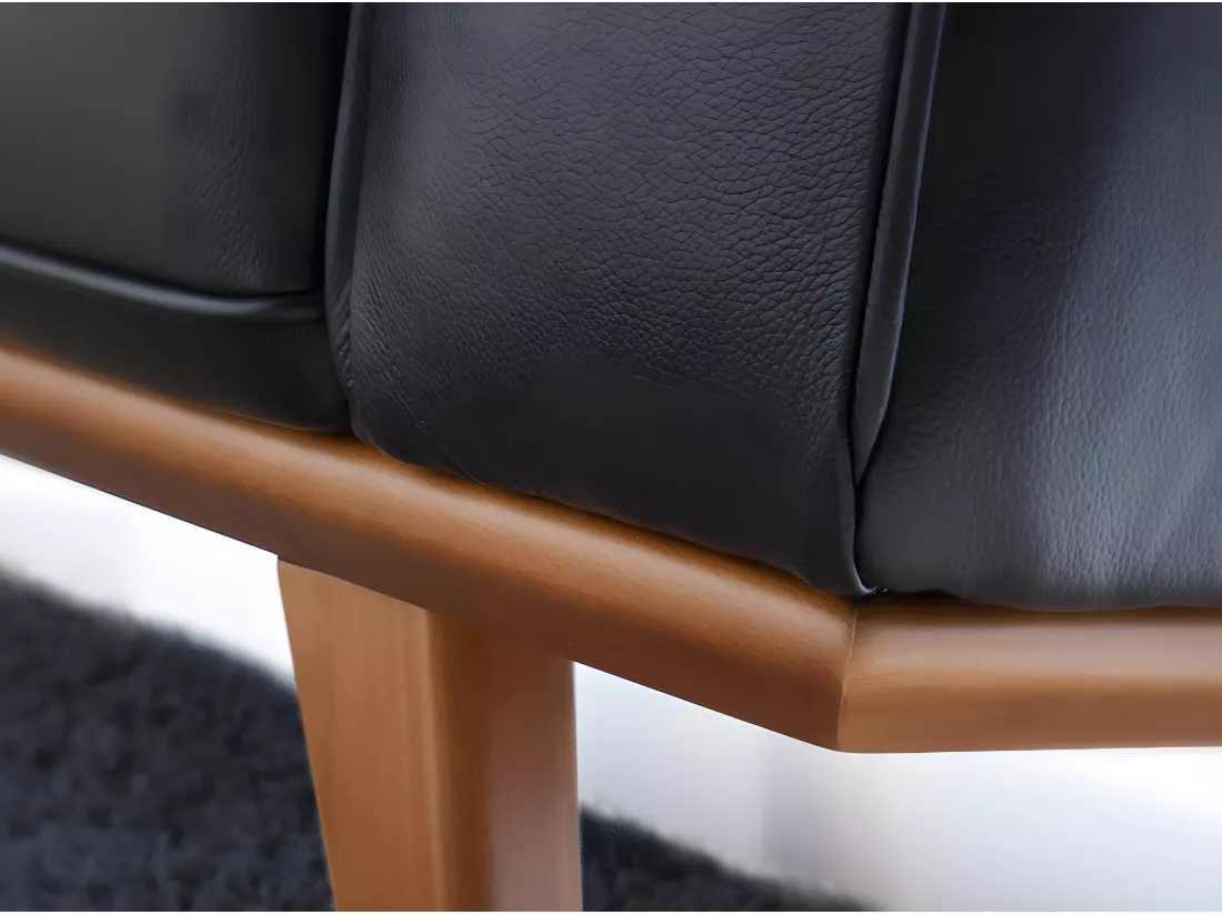 Fauteuil en cuir et pieds en bois 5037 ANGEL CERDA