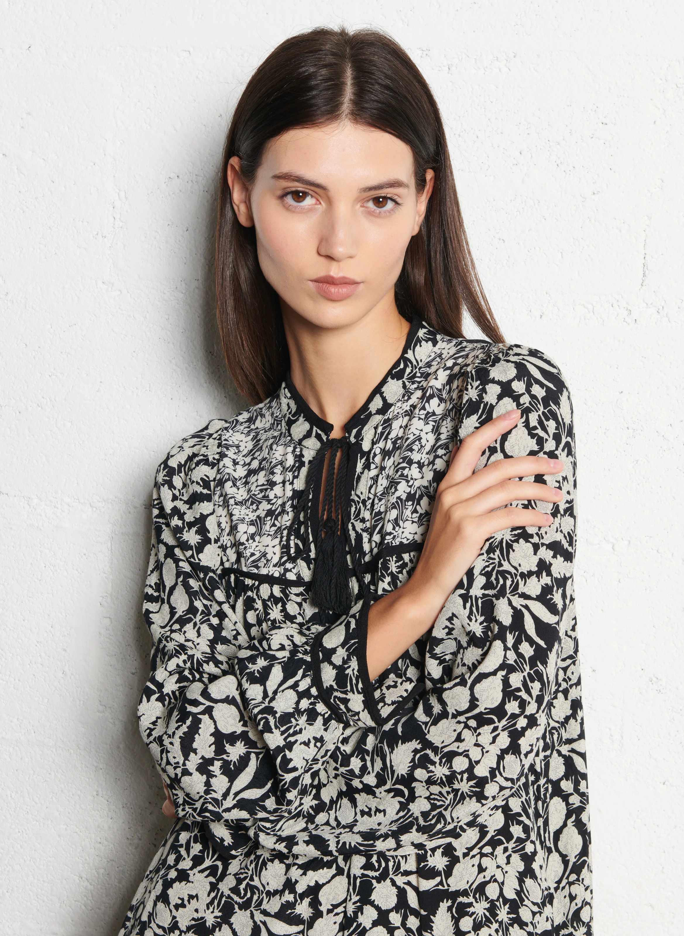 Robe longue col tunisien imprimée | Noir