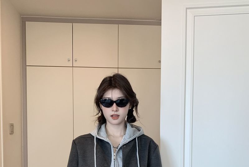 Ashlee - Effen honkbaljack met knoopsluiting / hoodie met rits