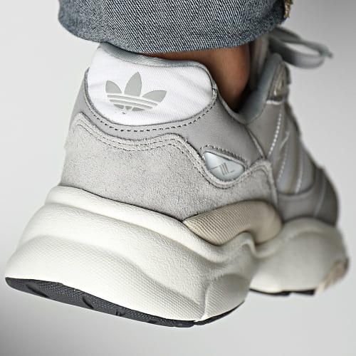 Baskets Retropy F90 IF2866 Footwear White Iridescent Mgh Solid Grey