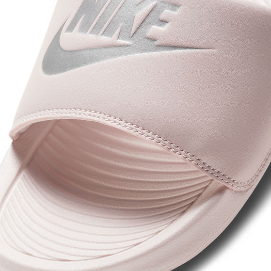 Nike Victori One Slipper Dames