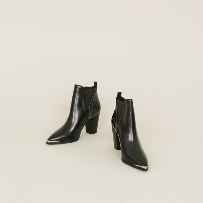 Bottines à talons hauts  en cuir noir
