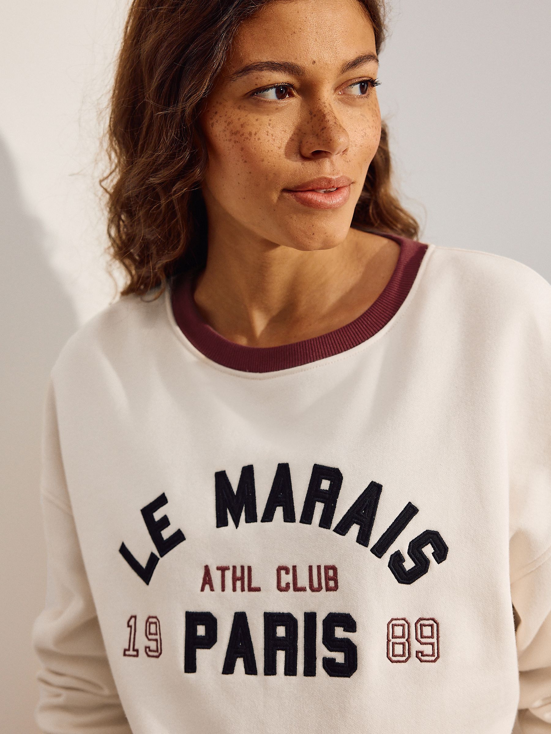Crème - Maternity Graphic Sweatshirt