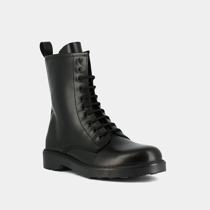 Boots à lacets et bouts ronds  en cuir glacé noir