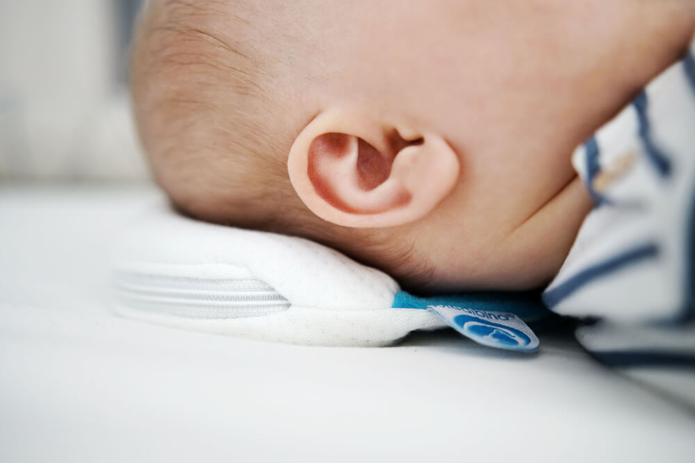 Medibino® - Der Babykopfschutz, Farbe: WEISS-GRAU