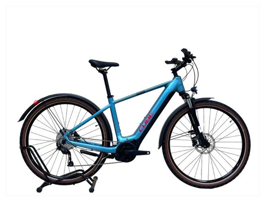 Produit reconditionné . Cube Nuride Hybrid Performance 625 Allroad Shimano 2024 . Vélo électrique . Cube . bon état