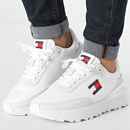 Baskets Femme Tech Runner Essential 2511 White