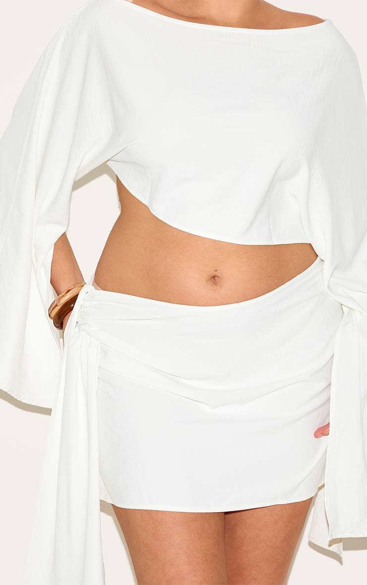 Crème Haut Coordonné Grande Taille En Tissu Fluide À Encolure Dégagée Et Manches Longues