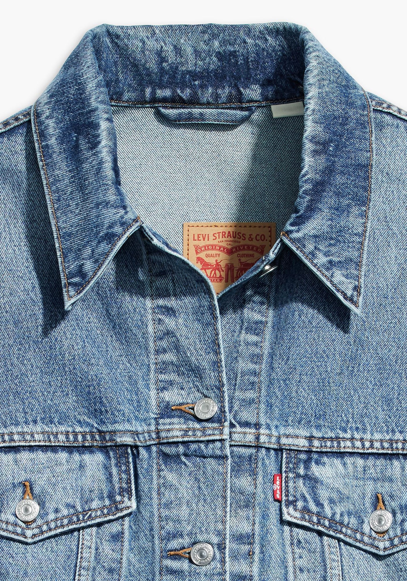 Levi's® Plus Jeansjacke »TRUCKER« in leichter Used-Waschung