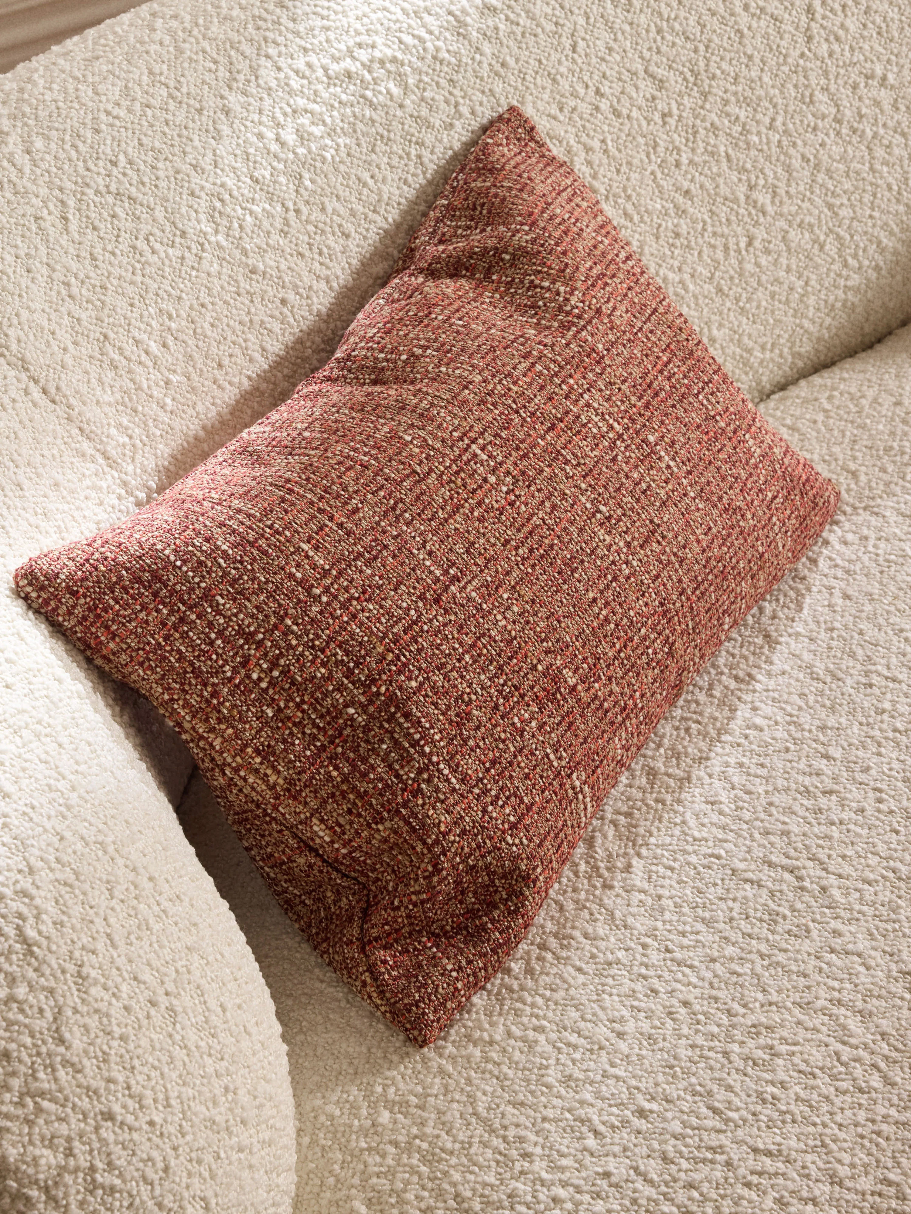 Bouclé kussenhoes Talea