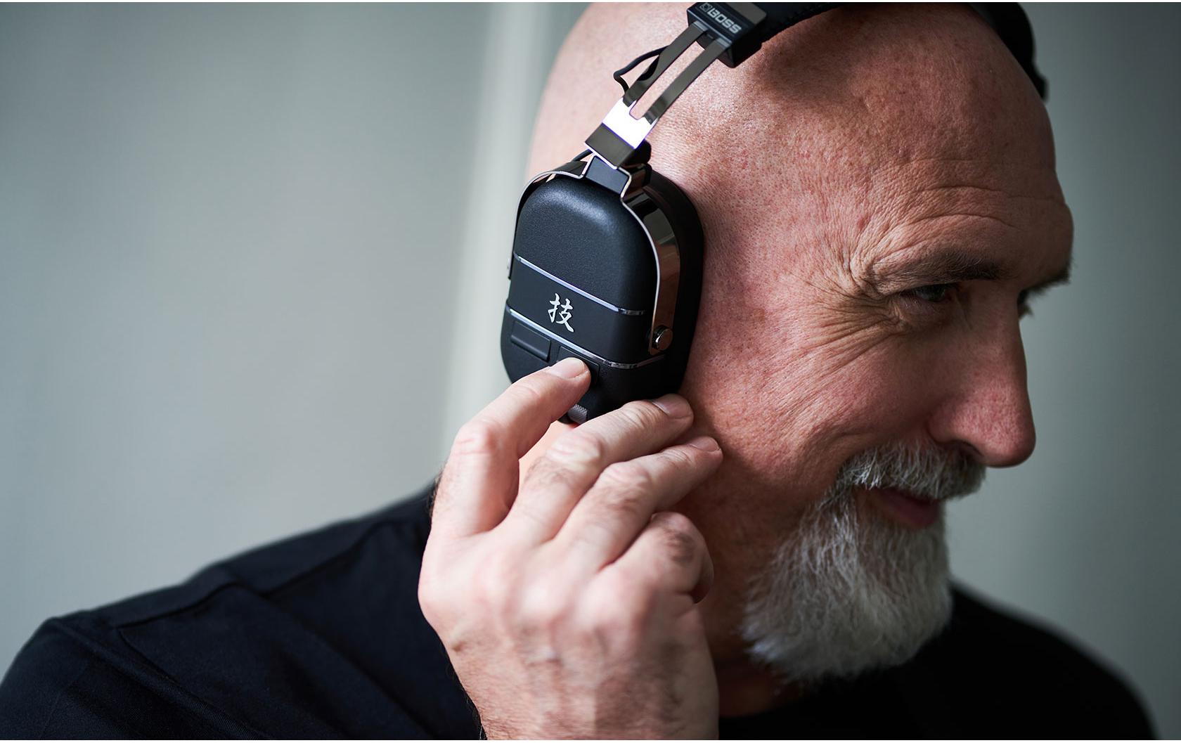 WAZA-AIR BASS<br>Ein immersives neues Sound- und Übungserlebnis für Bassisten