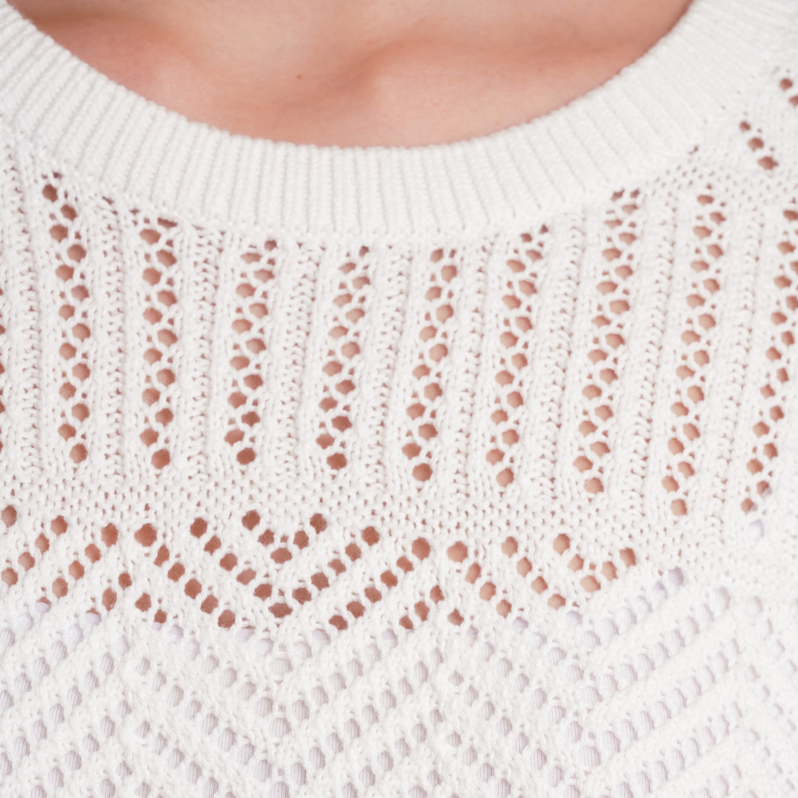 Gina Damen Strickpullover mit Häkel-Muster weiss