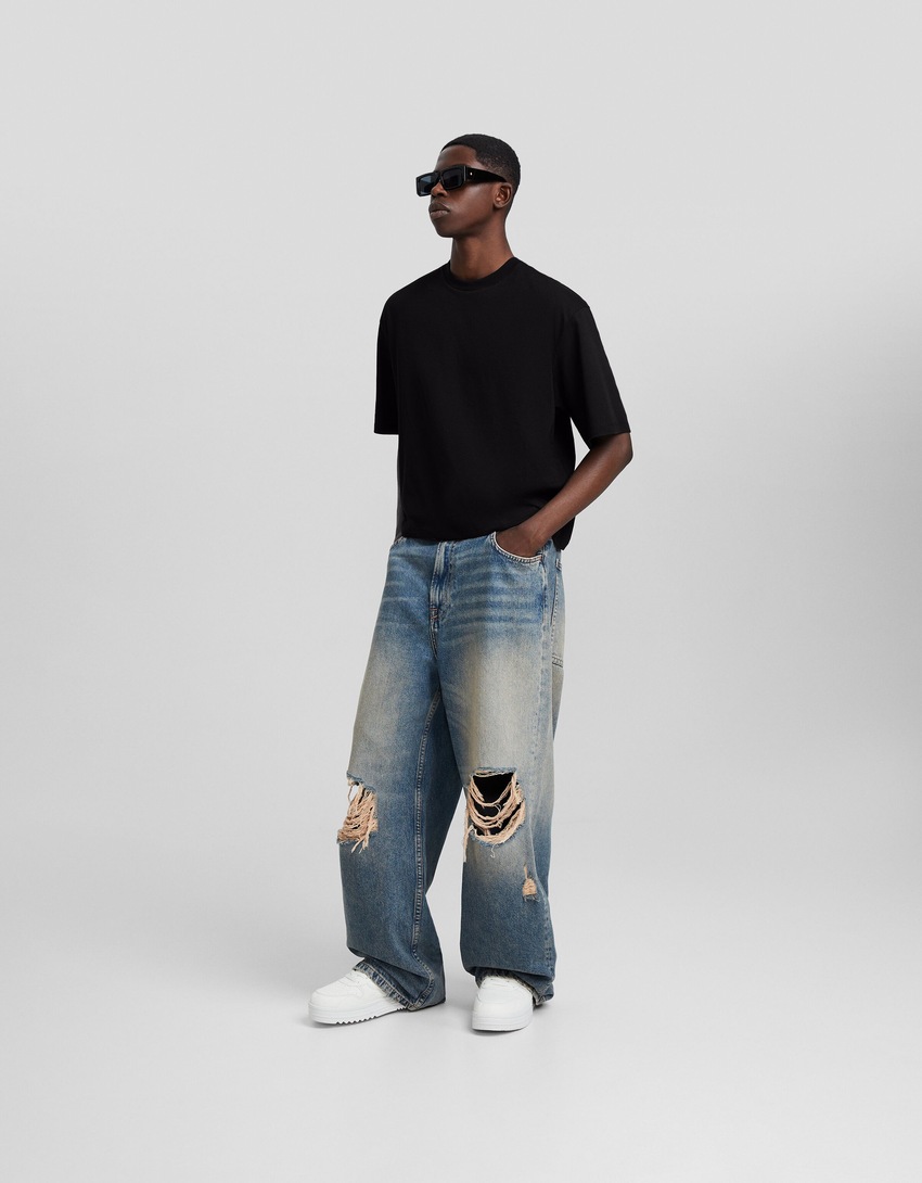 Camiseta cropped de manga curta com modelagem quadrada