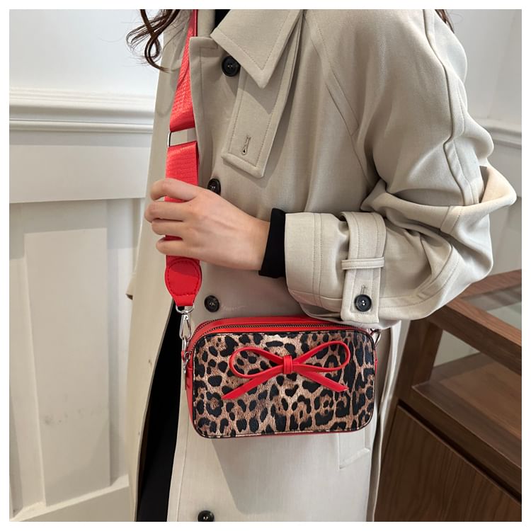 Indenis - Crossbodytas met luipaardprint en strik