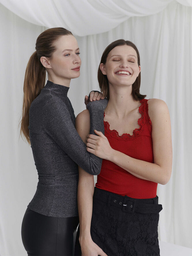 Rosemunde RWBliss SL top High risk red w. lurex