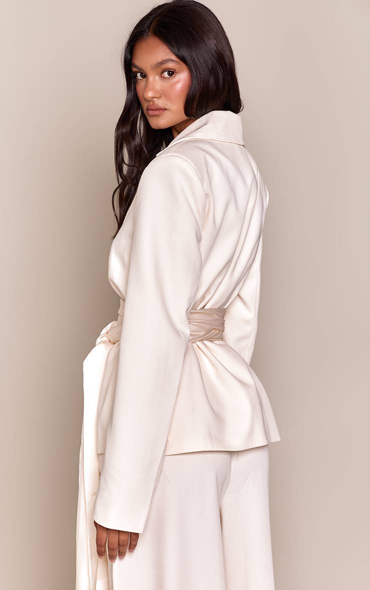 Crème Ensemble Blazer Ceinturé Surdimensionné En Satin Tissé