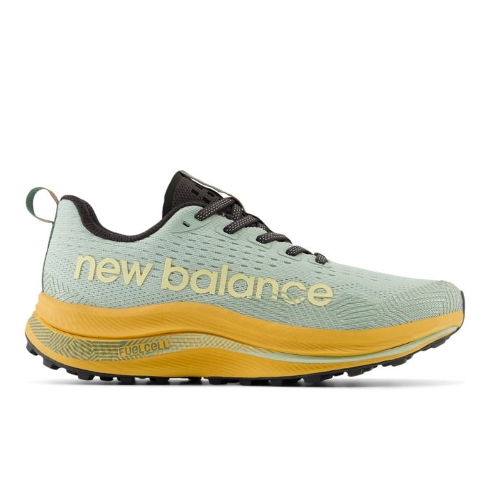 New Balance Dame Trailsko FuelCell SuperComp Trail Grøn