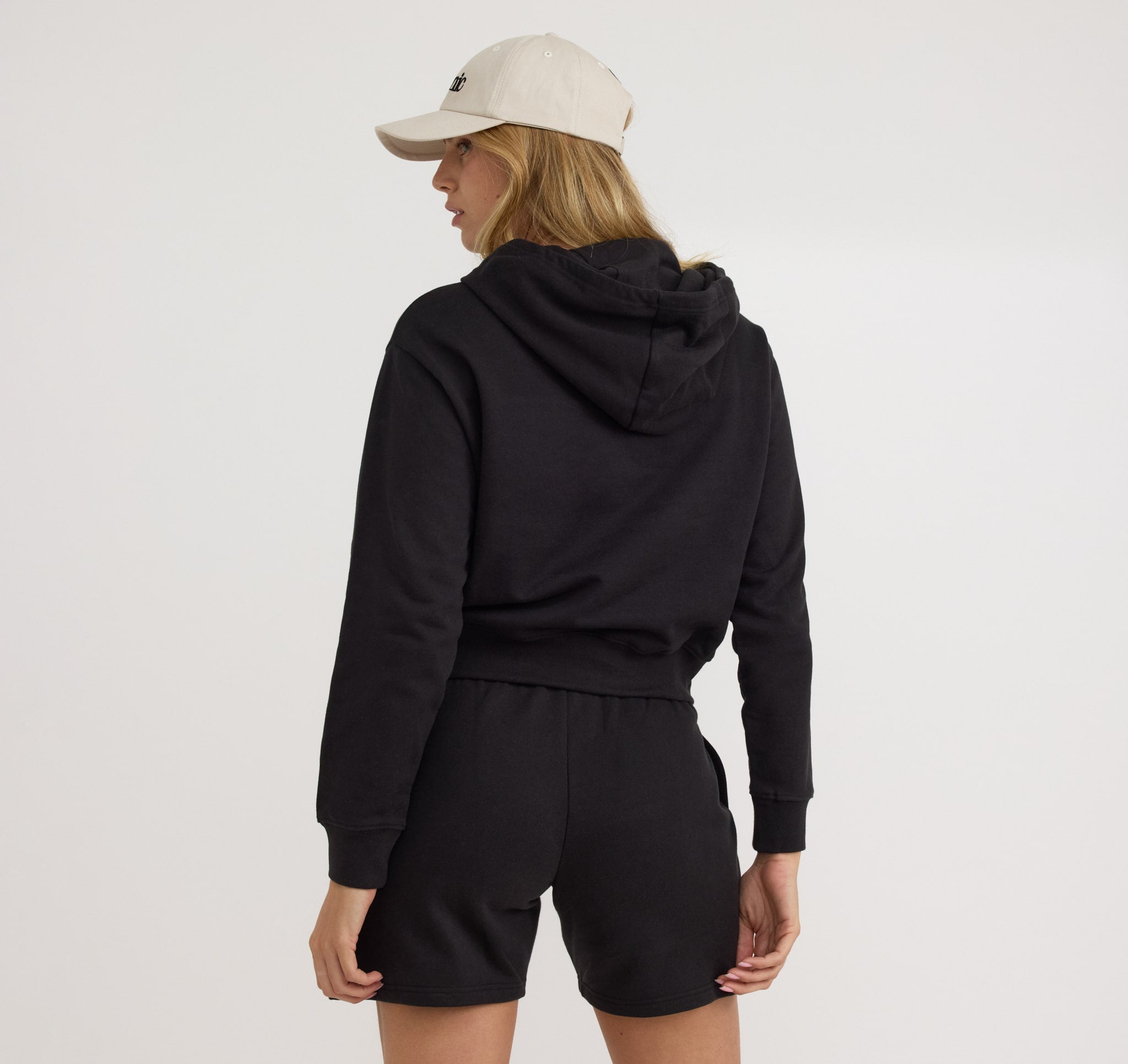 ORGANIC COTTON<br>Weekend Boxy Hoodie