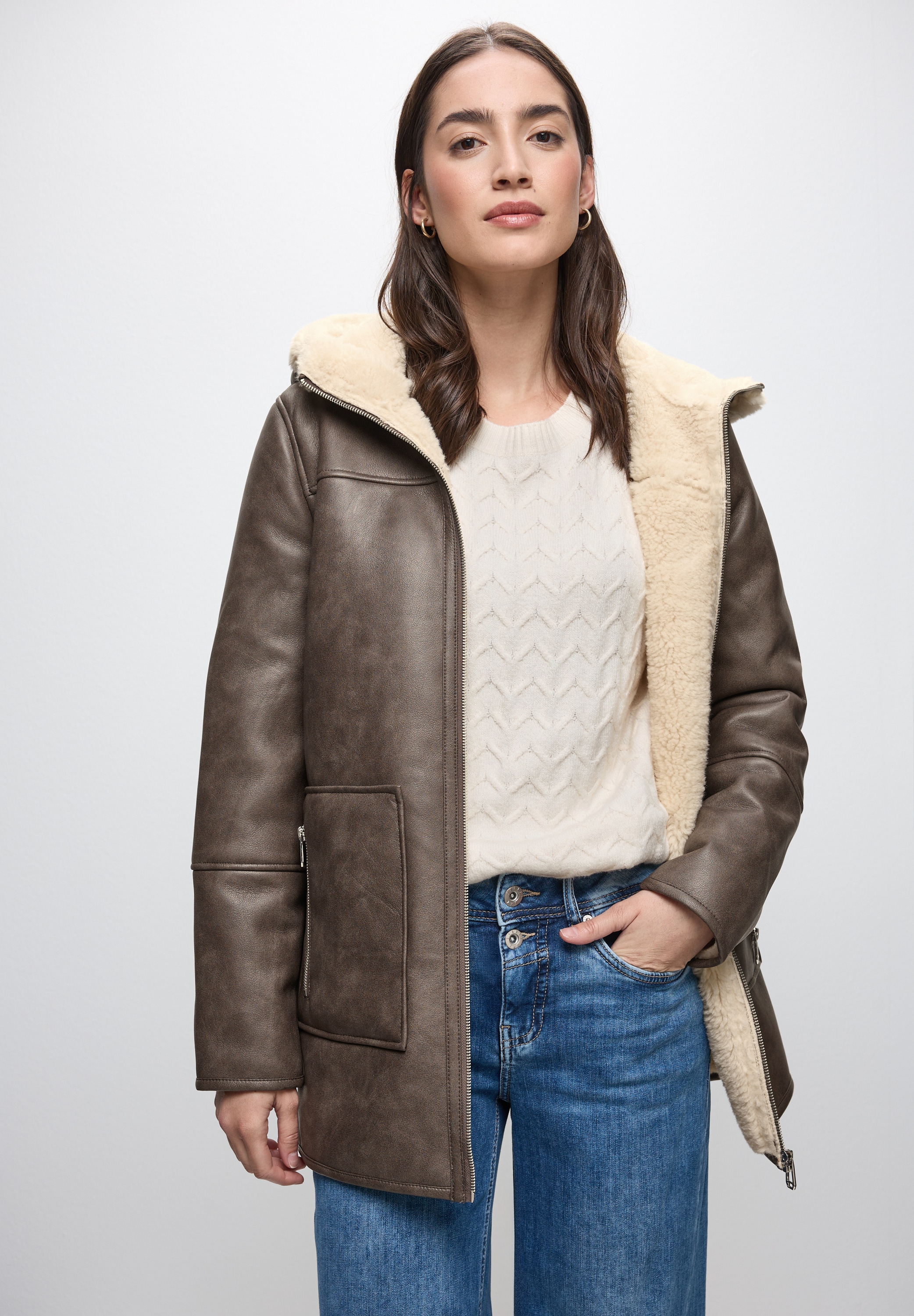 STREET ONE Lederimitatjacke mitKapuze im Leder-Look und mit Fake Fur Details