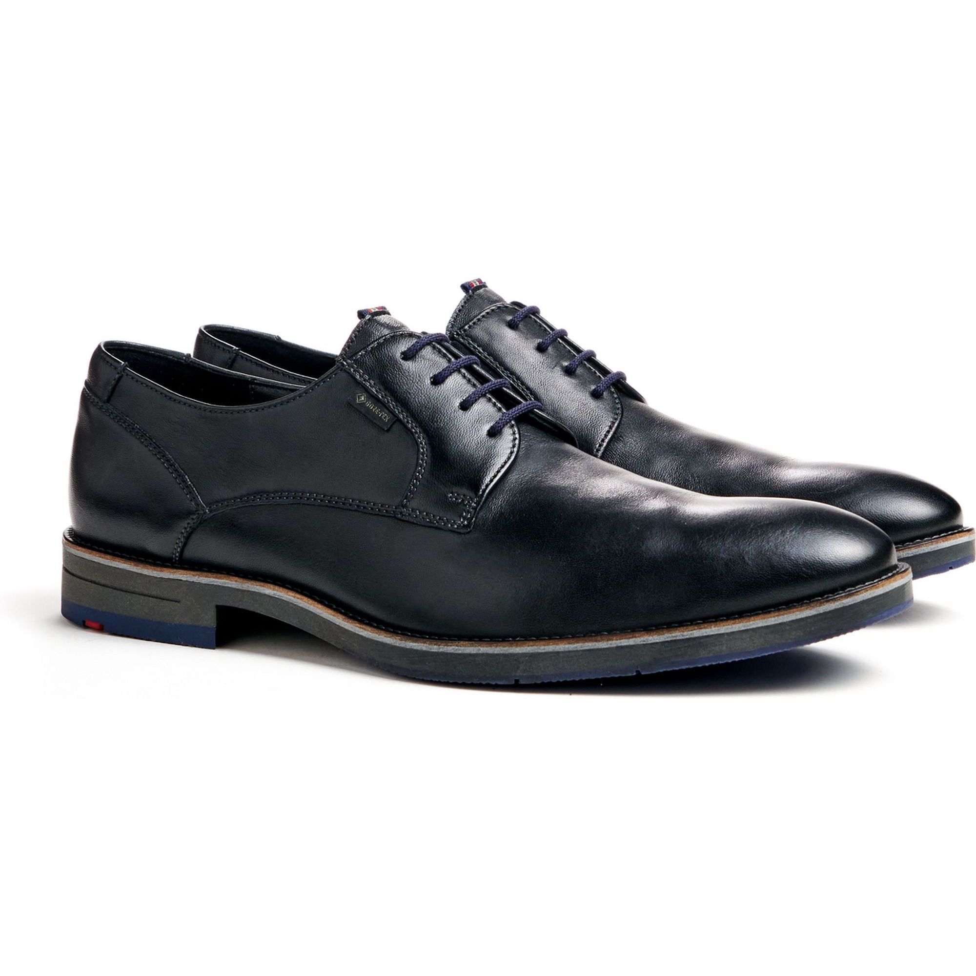 Lloyd23-523 Vickers
