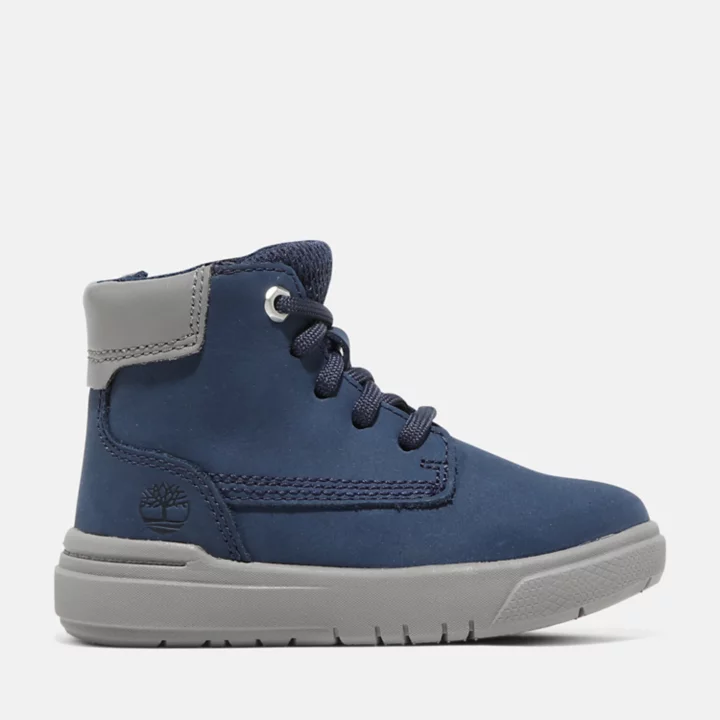 Bota infantil Seneca Bay de 15 cm com zíper lateral na cor azul marinho.