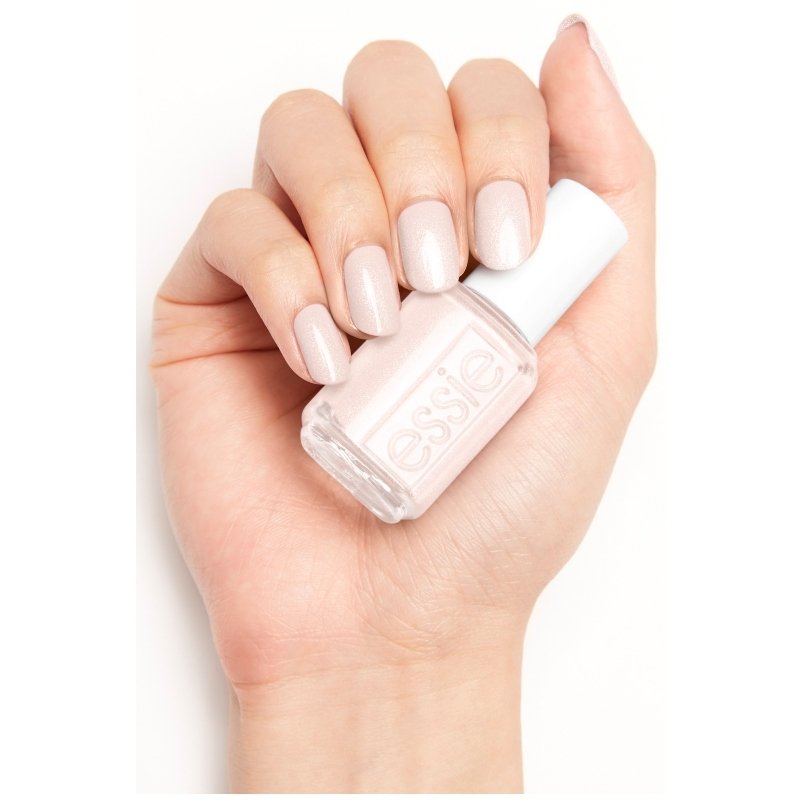 Essie Nail Polish 13,5 ml - 819 Boatloads Of Love