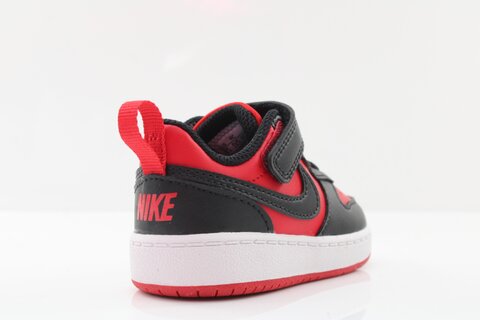 Nike Sneaker
