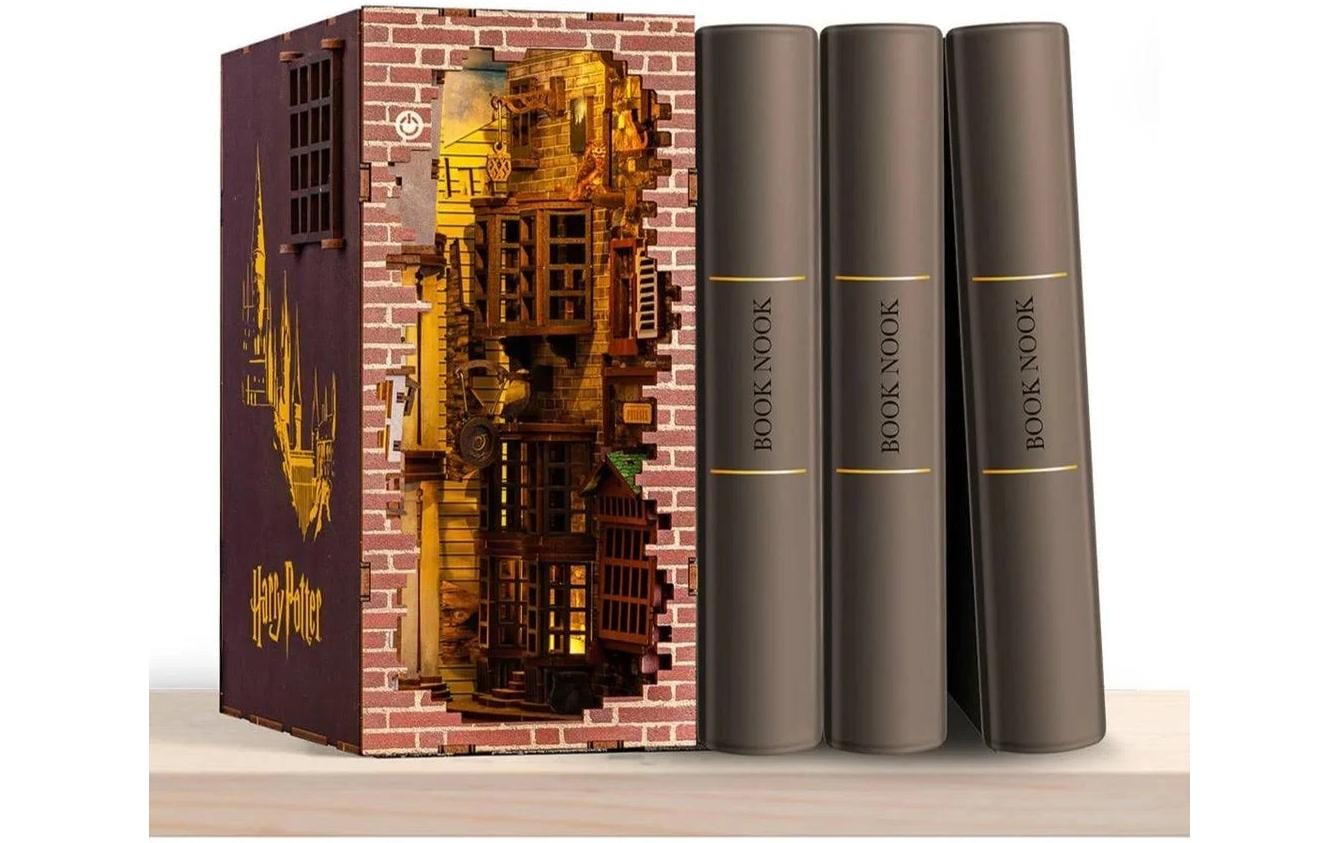 Bausatz Diagon Alley Harry PotterHolzbausatz mit LED-Beleuchtung und Berührungssensor