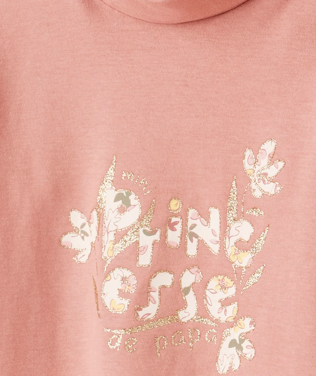 SOUS-PULL BÉBÉ FILLE COL ROULÉ EN COTON BIO ROSE ET MESSAGE PAILLETÉ