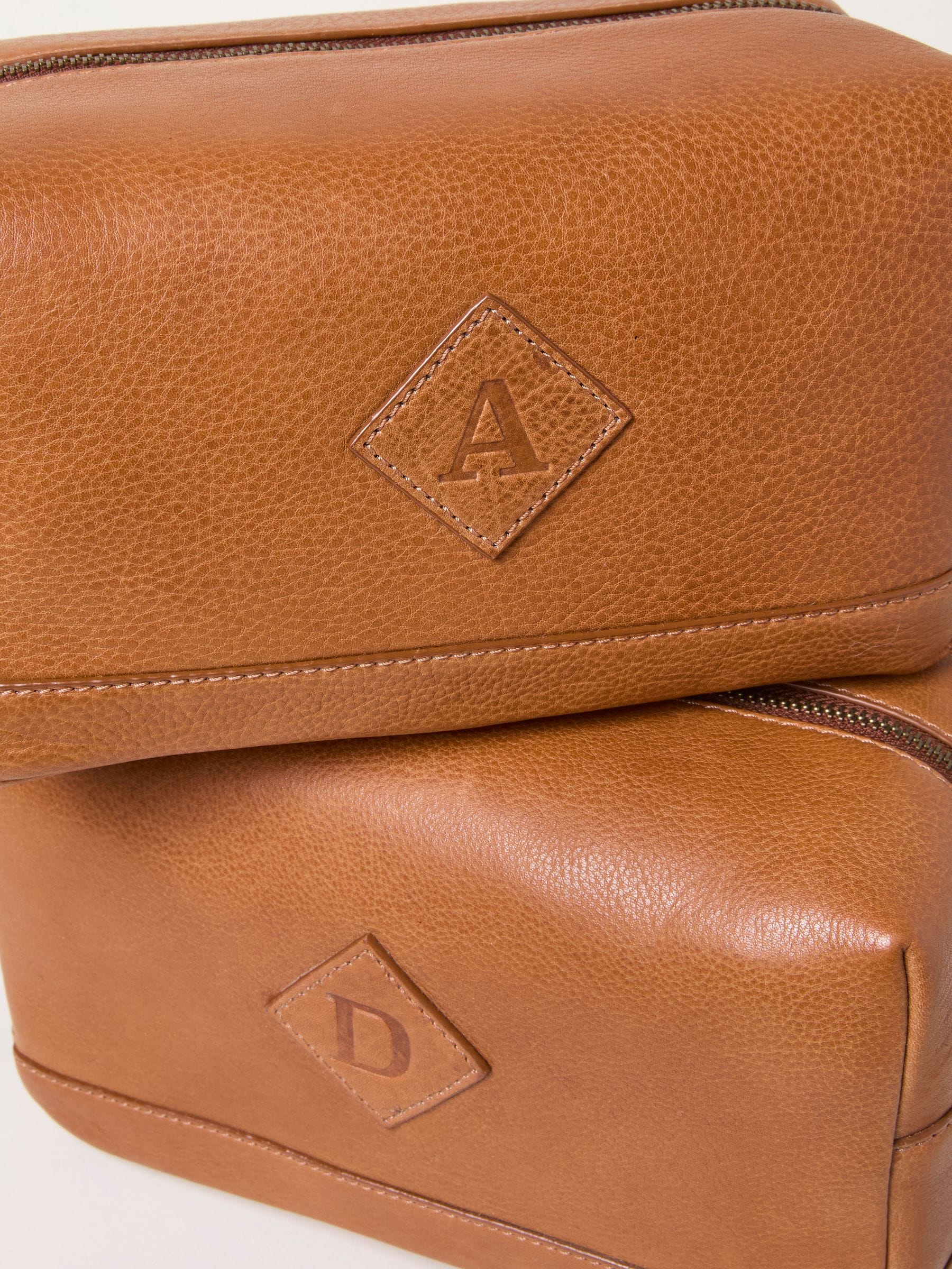 FatFace Alphabet Leather Wash Bag