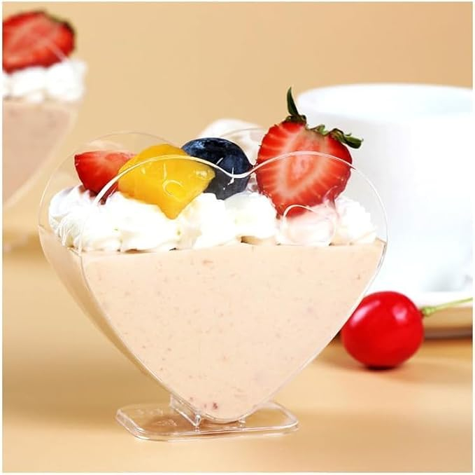 (10er Set) 7x8cm Einweg Mini Dessert Herz Becher Party Geschirr Schälchen für Glacé / Mousse / Pudding - Transparent