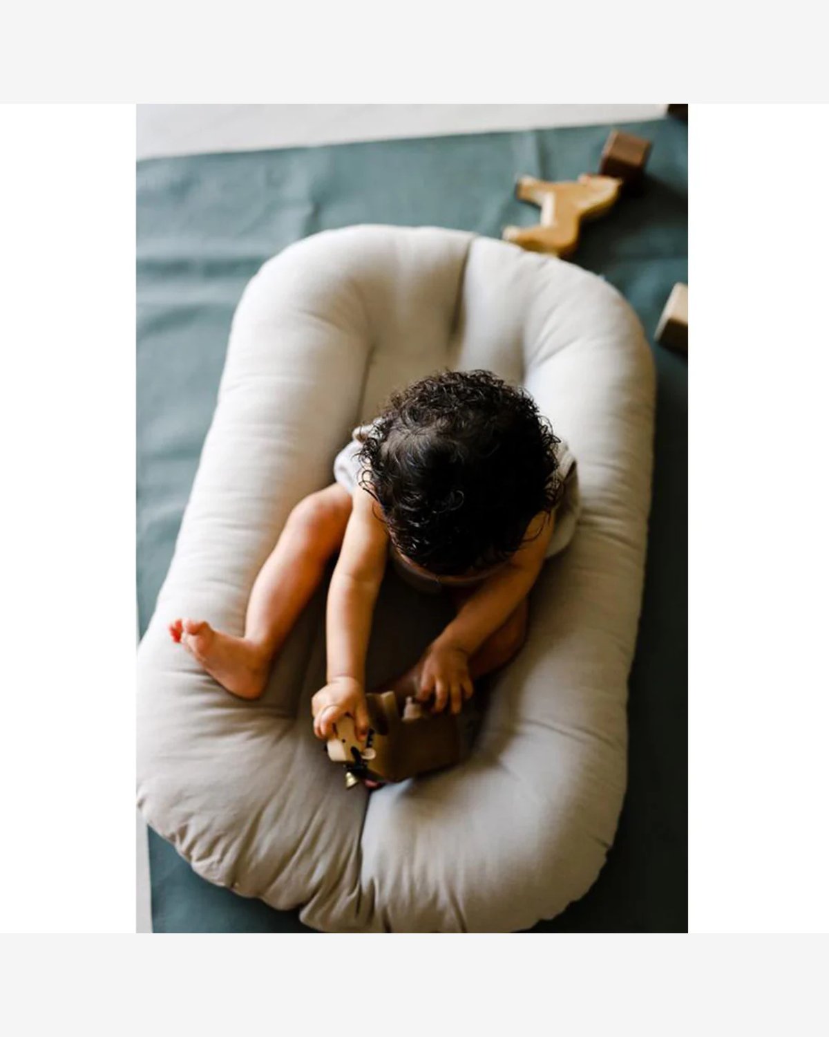 Babynest Snuggle Me Organic | Infant Lounger