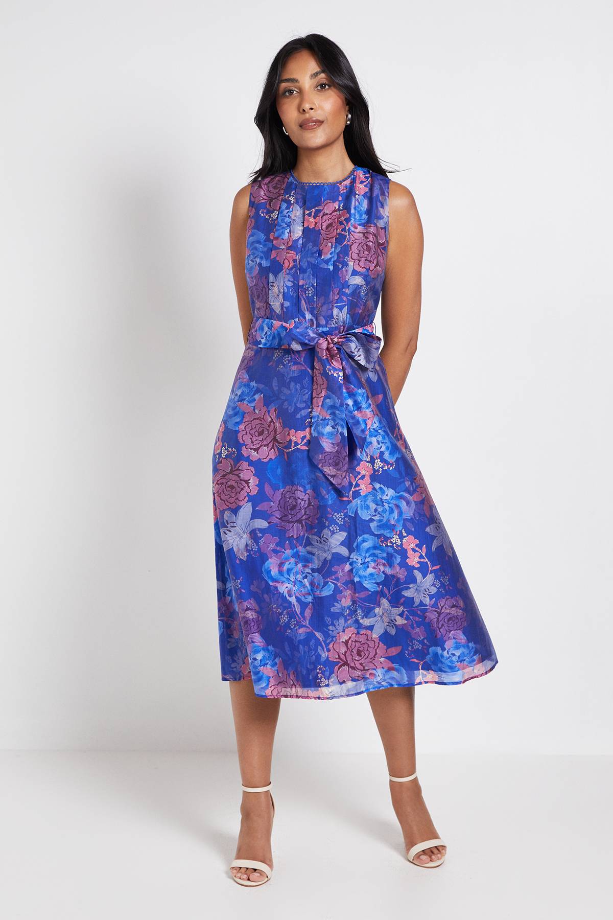 Wallis Robe Midi Petite À Ceinture Avec Détails Plissés Floraux