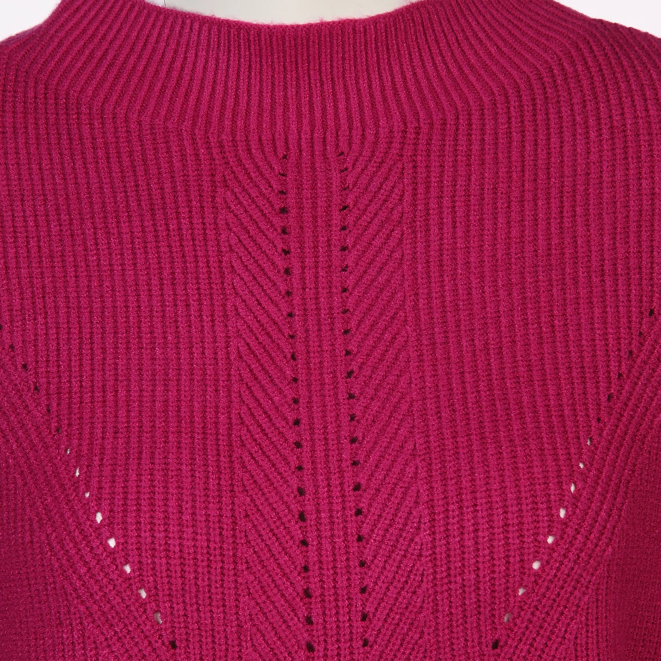 Damen Pullover mit kleinem Lochmuster