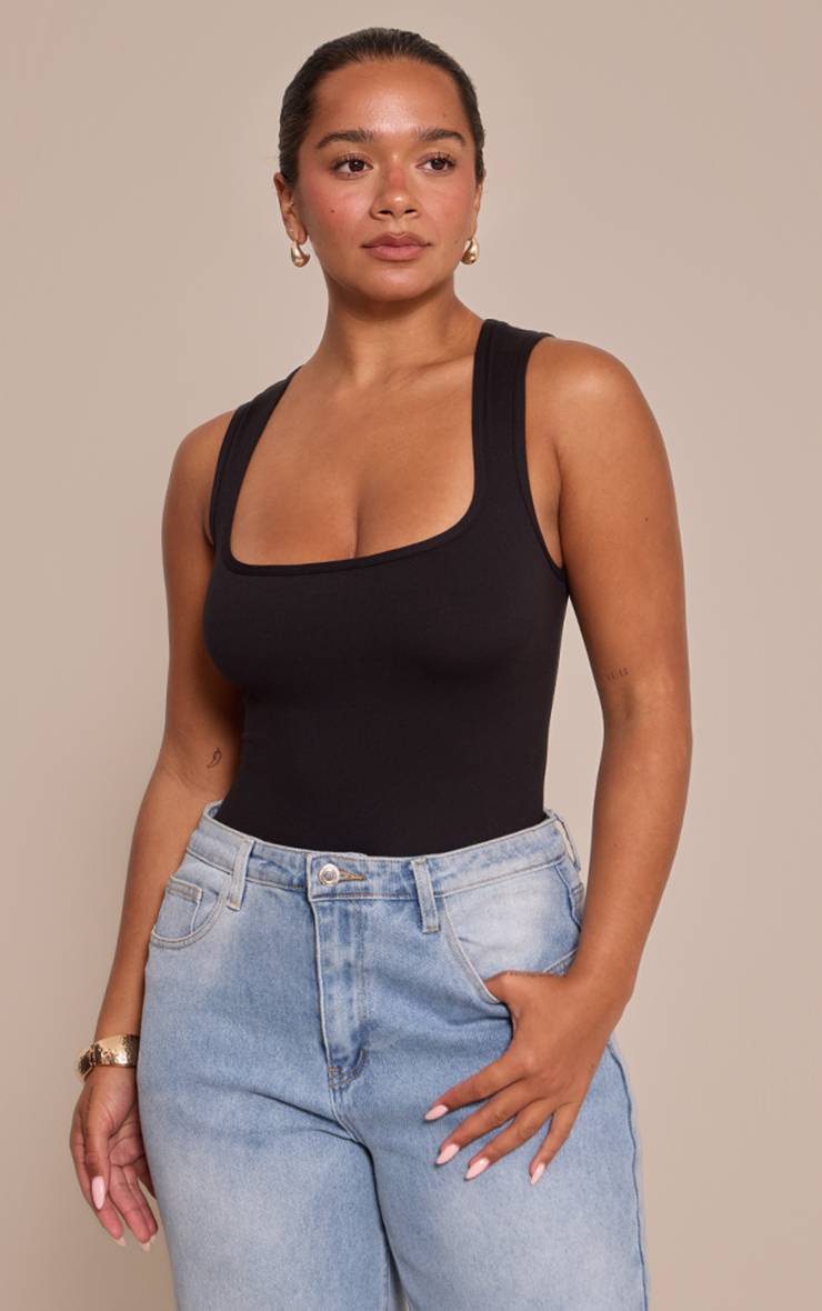 Noir Body Sculptant Col Carré Shape