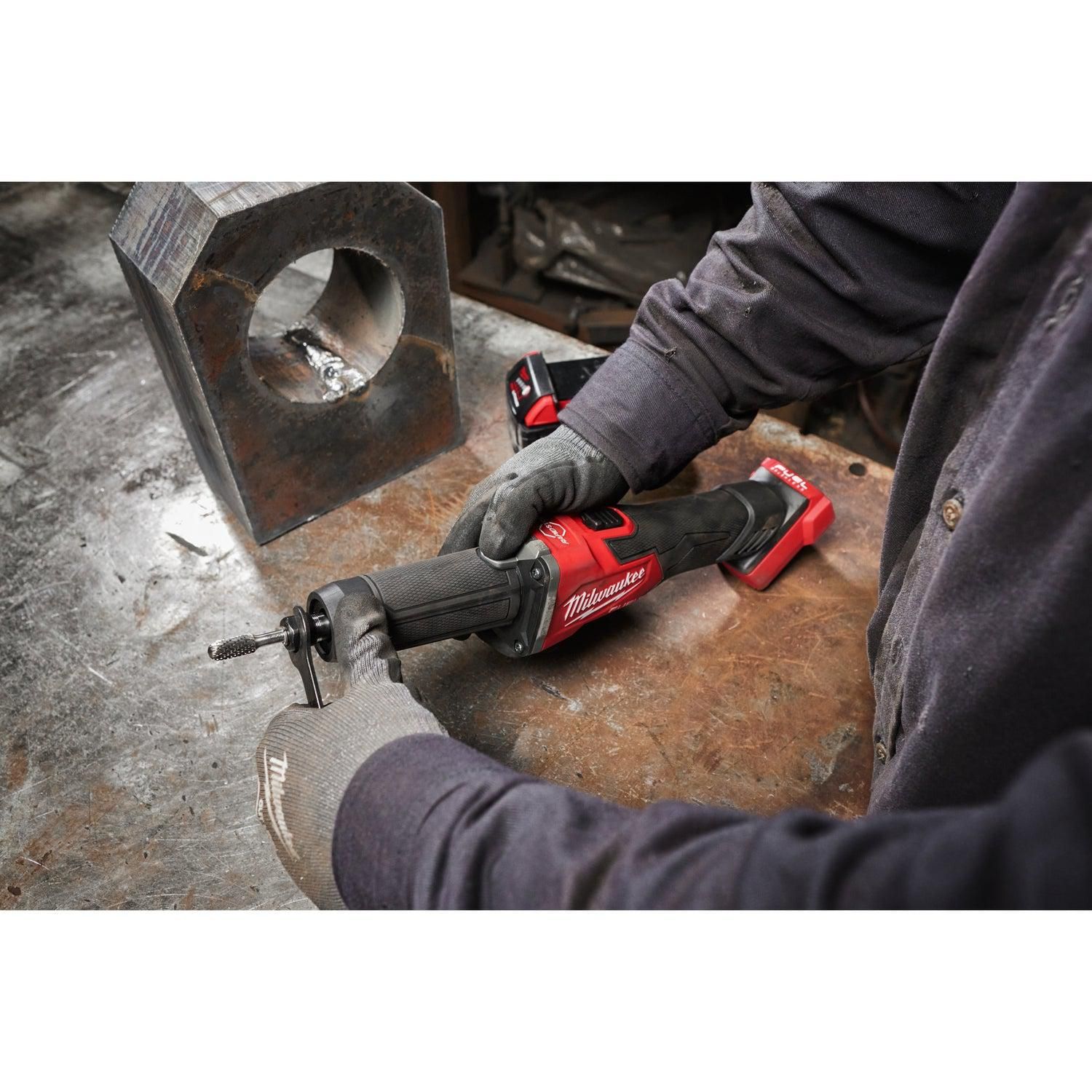 Milwaukee M18 FUEL™ FDGROVB-502X Accu rechte stiftslijper met Rapidstop™ en schuifschakelaar 18V 5.0Ah in HD-Box - 4933480956