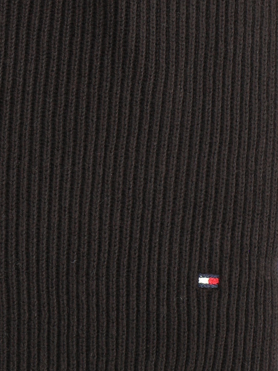 ESSENTIAL FLAG KNIT SCARF