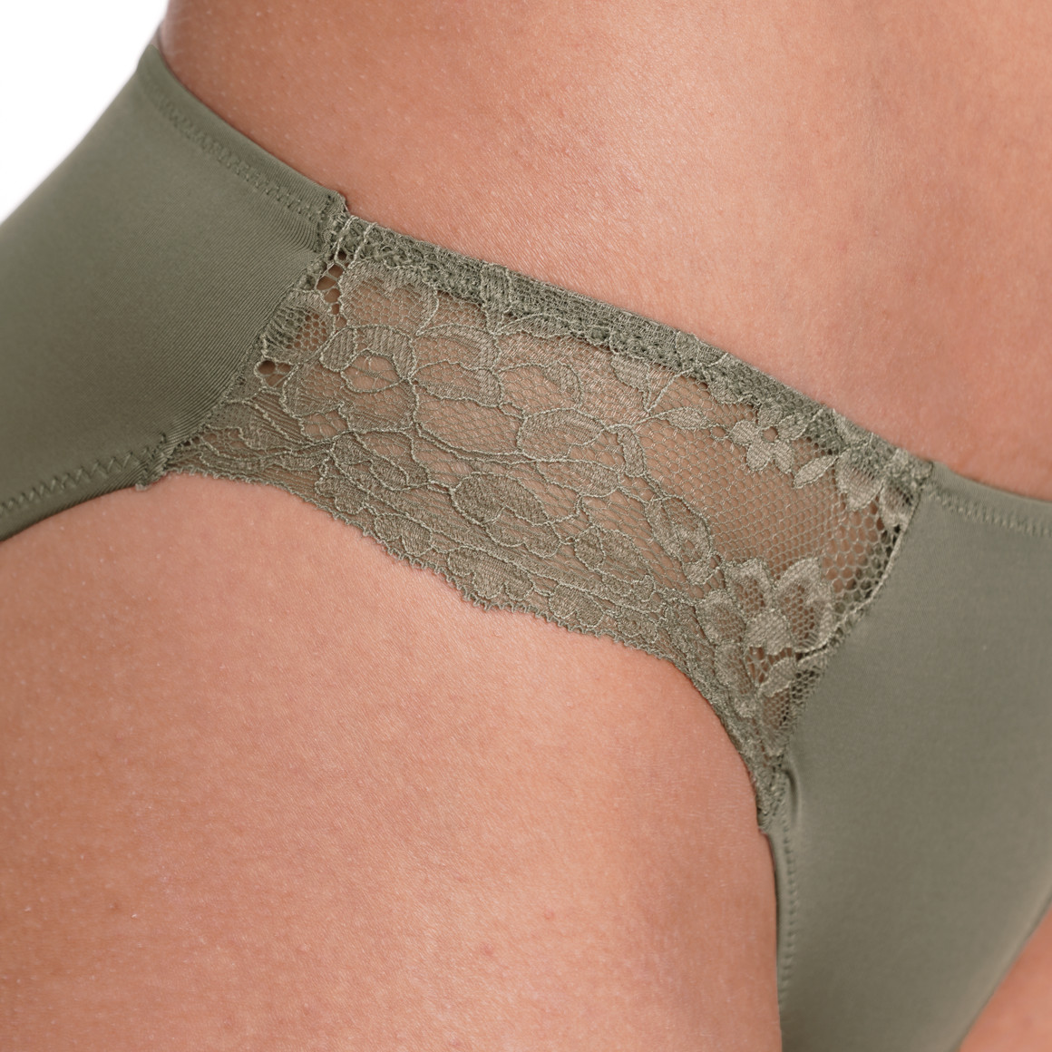 Gina Benotti 2 Damen Slips mit Spitze oliv / nude