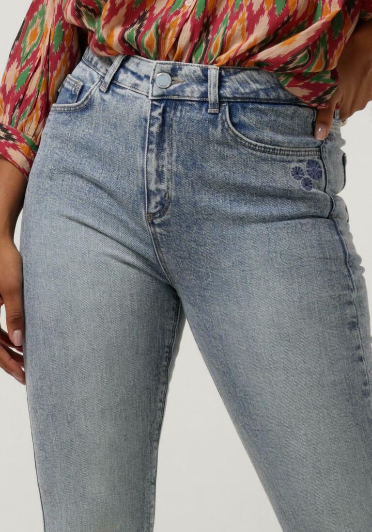 FABIENNE CHAPOT lichtblauwe fabienne chapot flared jeans eva flare