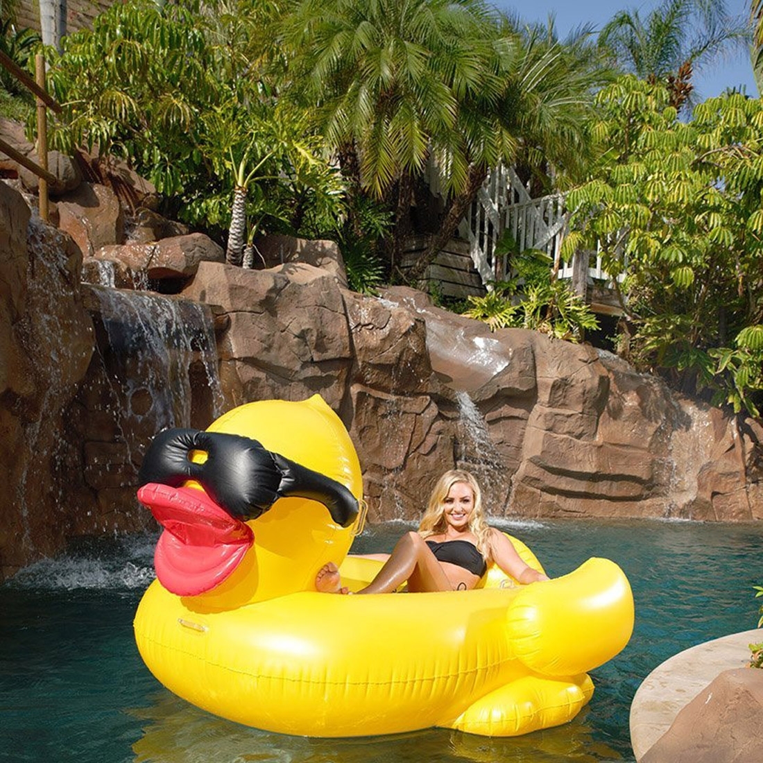 (225cm) Grosse Aufblasbare Wasser Luftmatratze Liegesofa Badeinsel - Ente mit Sonnenbrille