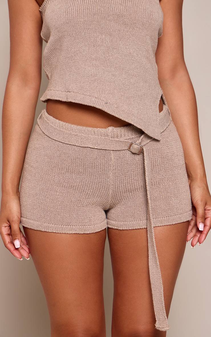 Taupe Short Mini Ajusté En Maille Avec Détail Ceinture Petite