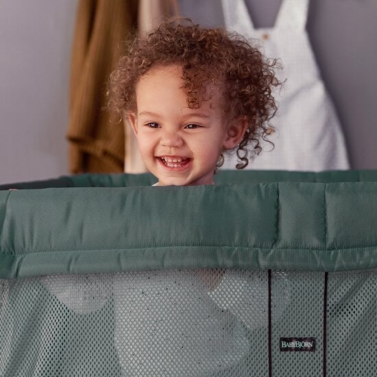 Lit Parapluie Light    Vert foncé        de               BabyBjörn