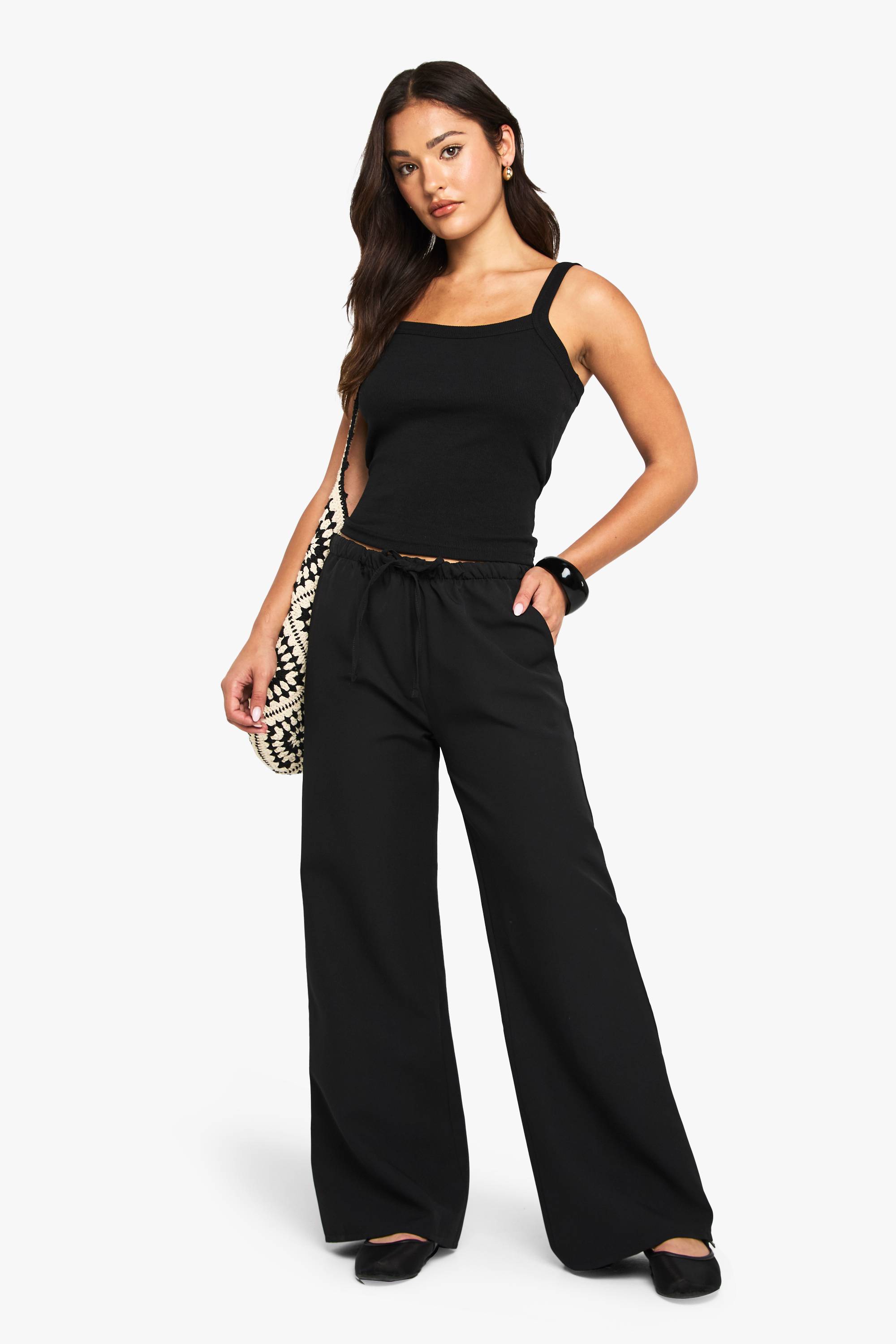 boohoo Pantalon droit tissé à taille élastiquée pour petites