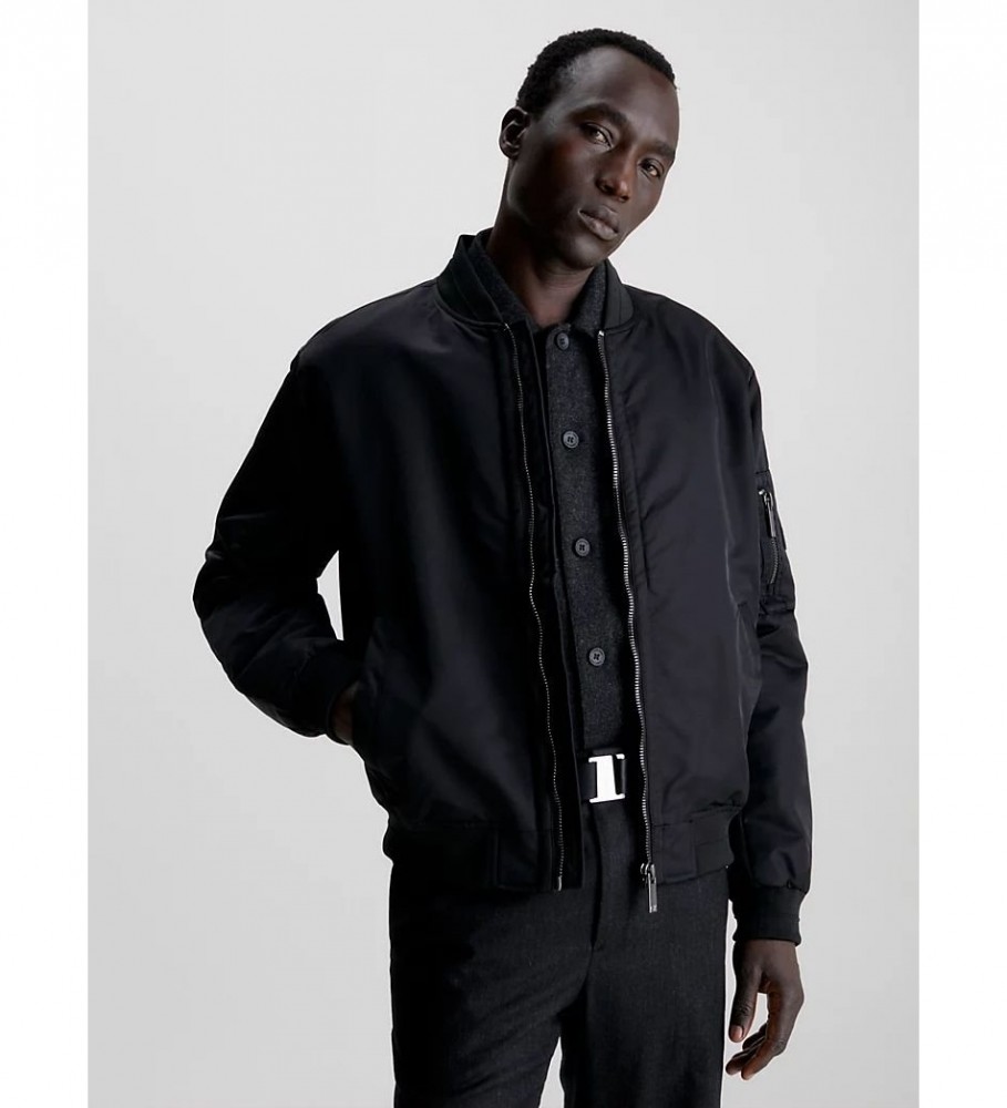 Jaqueta bomber de cetim preta Calvin Klein