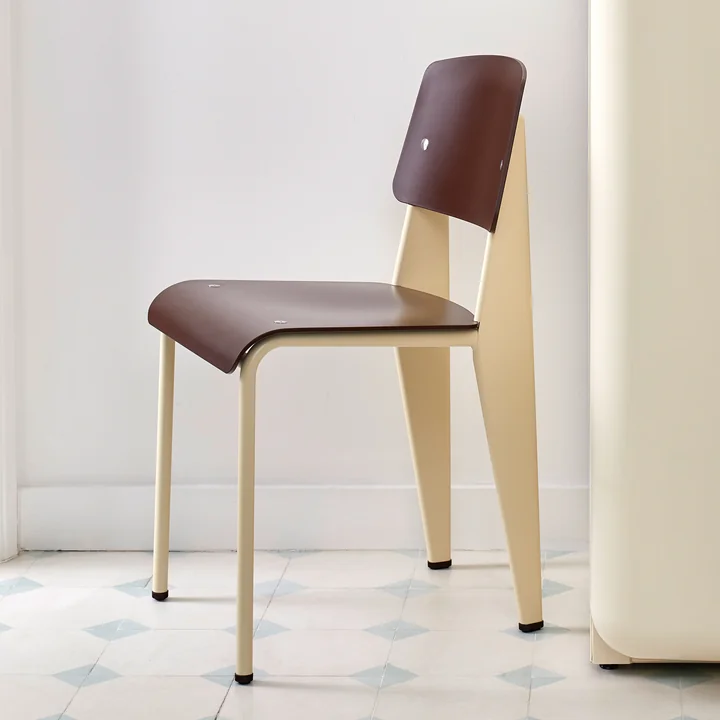 Vitra - Prouvé Standard Stuhl, Eiche natur / Blé Vert (Filzgleiter)